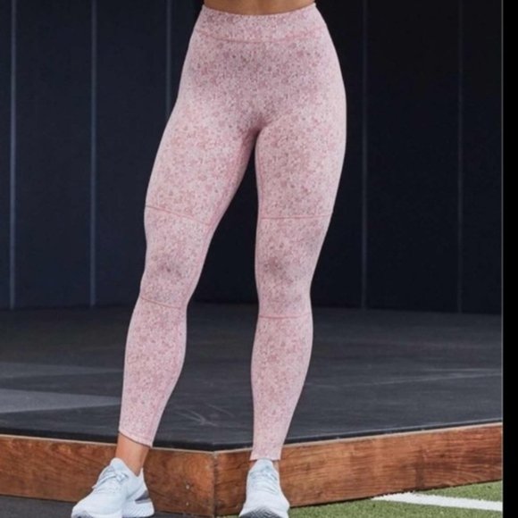 Gymshark Fleur Texture Leggings - Brick Red - Picture 1 of 5